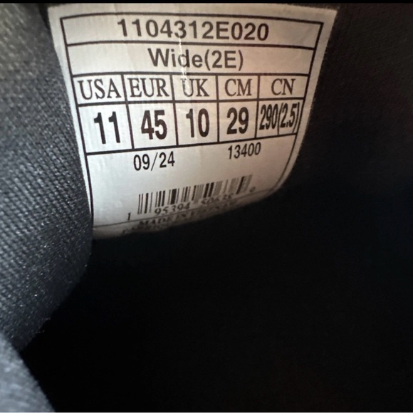 Brooks Ghost Max 2 Men's Size 11 2e Wide
Running Shoes - Picture 7 of 7